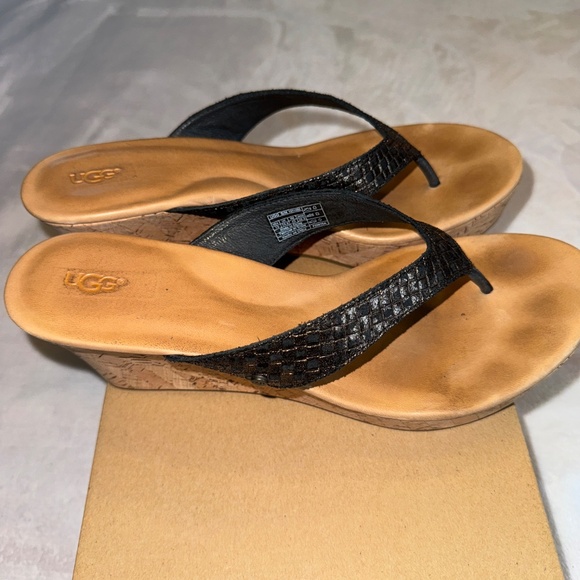 Size 12 UGG Natassia Metallic Basket Cork Flip Flop Wedge Sandals - Picture 2 of 10